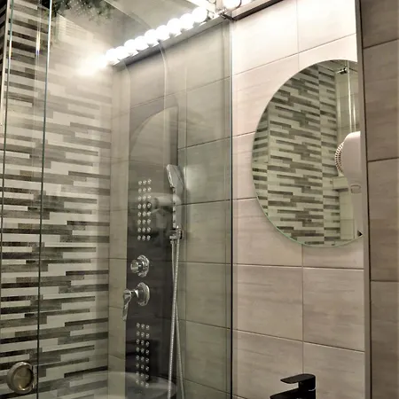 Apartment Let's Make Memories Together ! Bukarest