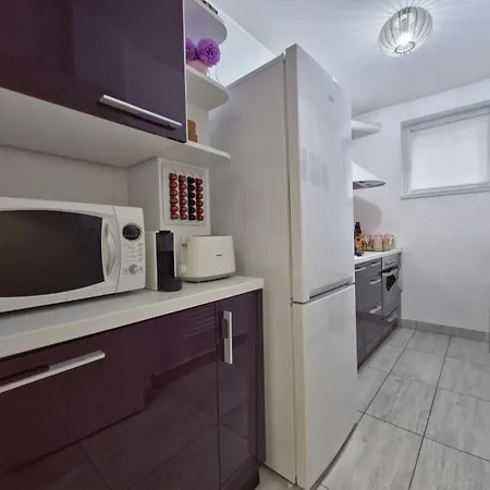 Let's Make Memories Together ! Apartment Bukarest